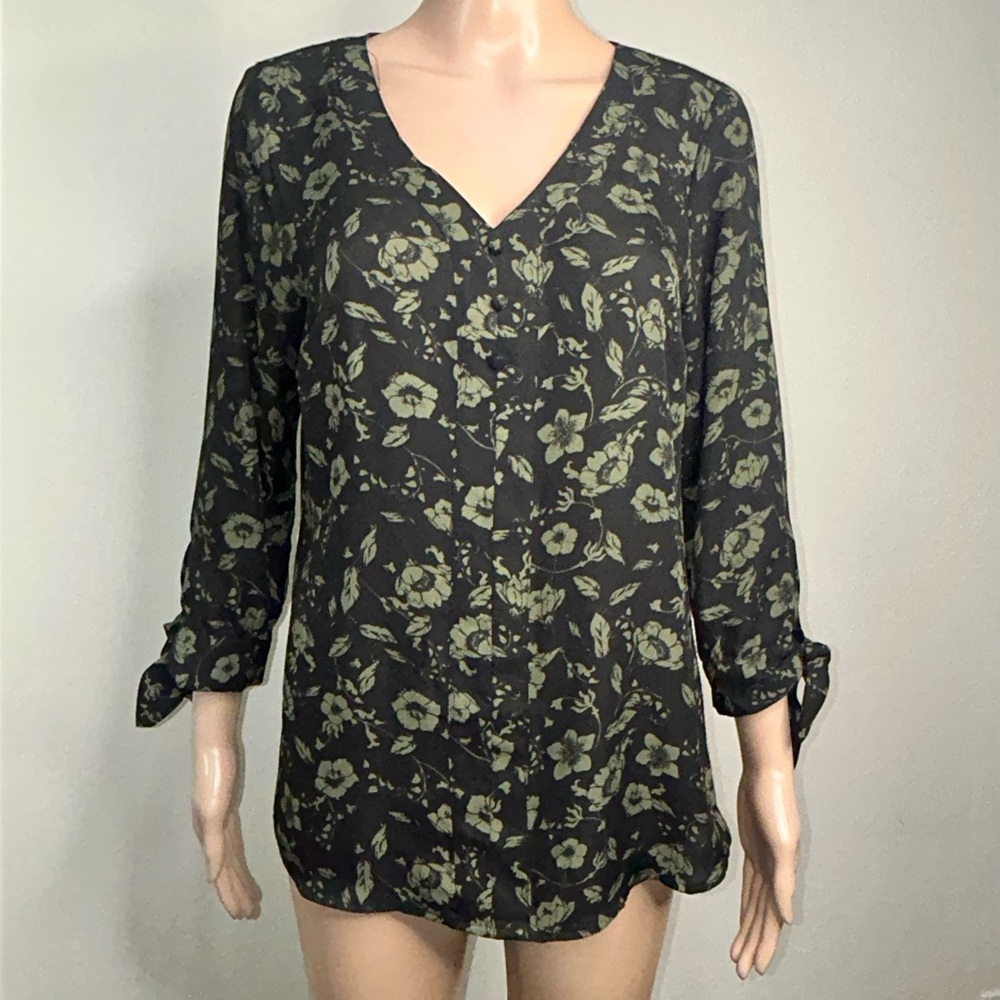 Fortune Ivy Black & Green Floral Print Blouse sz S
